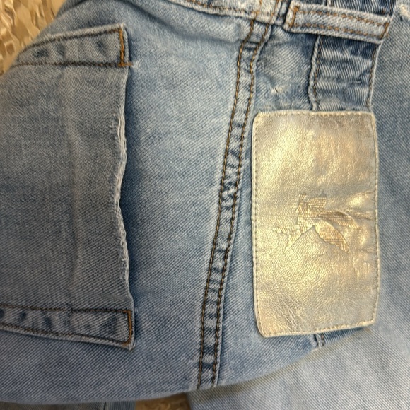 One Teaspoon Heavily Distressed Jeans - Picture 4 of 5